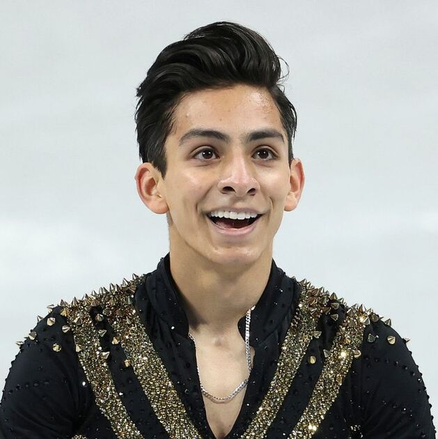 Donovan Carrillo porta la bandera mexicana en los Juegos Olímpicos 2026 (Getty Images)