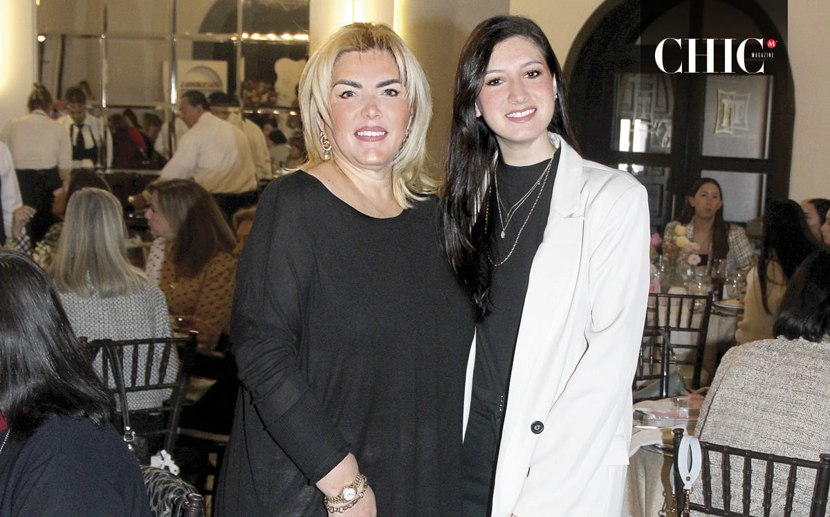 Gaby Morales y Rebeca Schekaiban