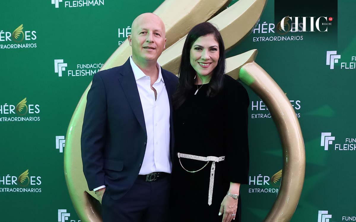 Raúl Niaves y Mariana Priego