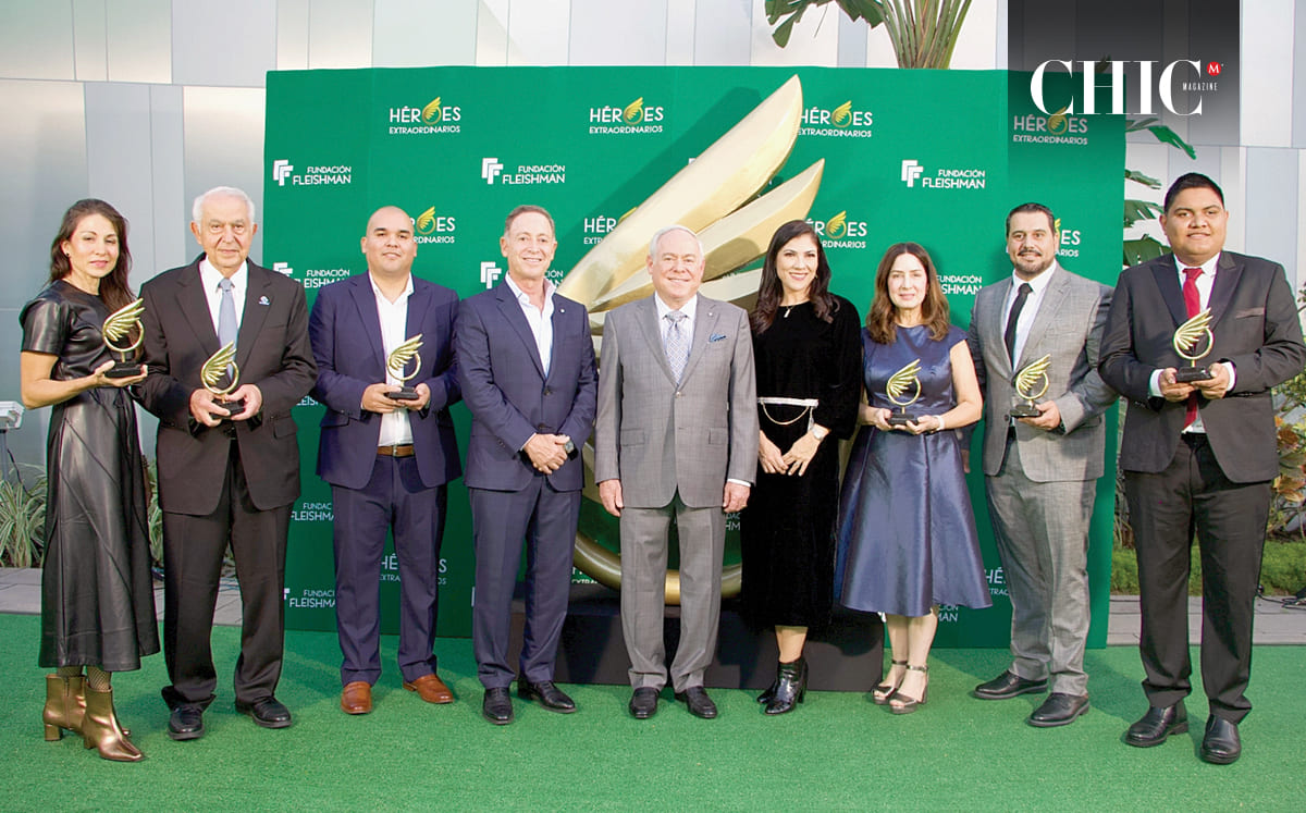 Viet Guzmán, Jorge Nasrallah, Óscar Armando González, Robert Fleishman, Henry Fleishman, Mariana Priego, Ileana Zambrano, Javier Montiel y Víctor