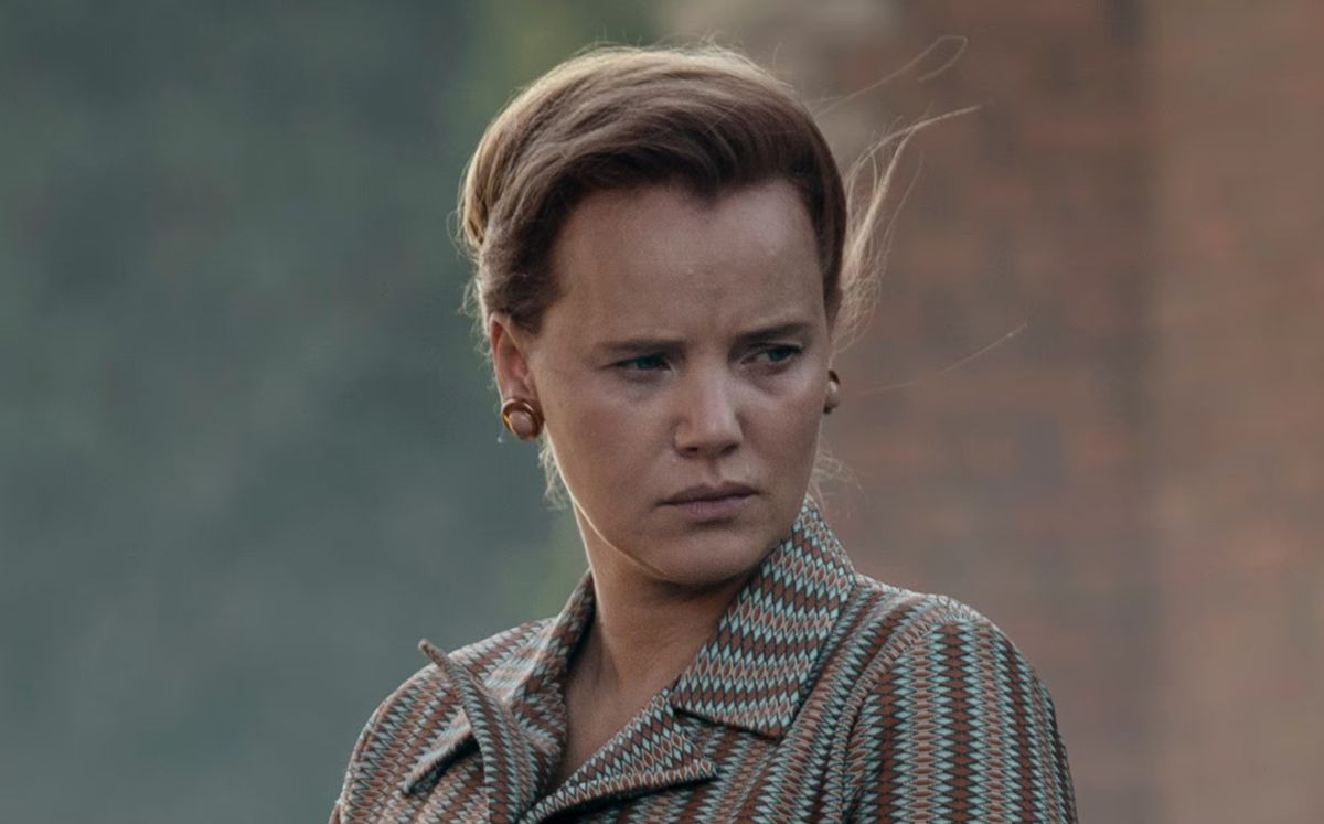 La serie polaca de Netflix revive un escándalo real de intoxicación infantil y encubrimiento estatal en los años 70 (Netflix)