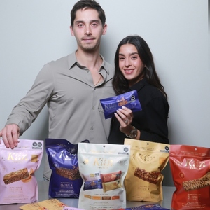 Fernanda Chávez y David Guajardo presentan Kiin Protein, una marca nacida de su propia rutina y necesidades reales de alimentación / Foto: Omar Valdez