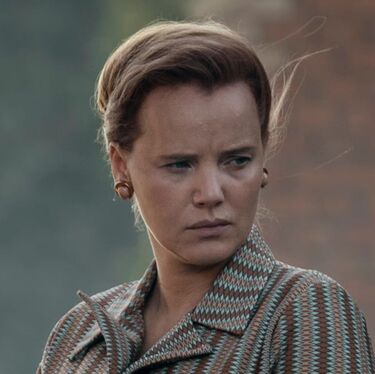 La serie polaca de Netflix revive un escándalo real de intoxicación infantil y encubrimiento estatal en los años 70 (Netflix)