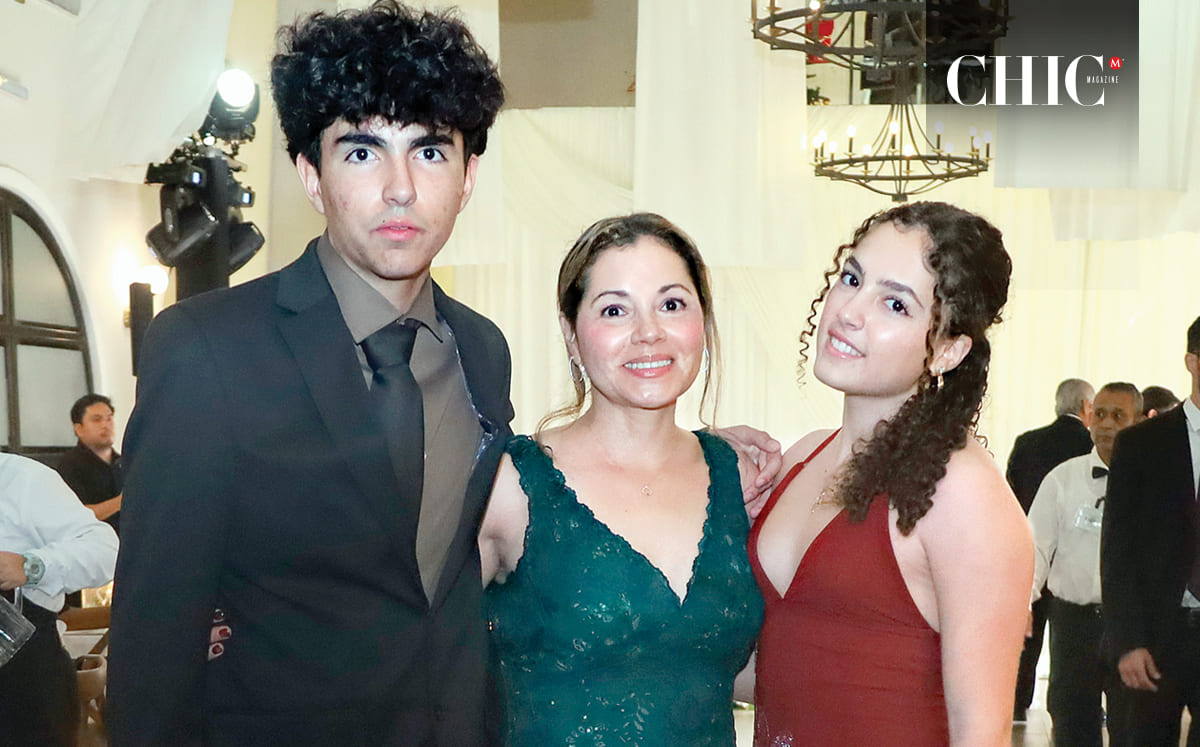 John Tazbaz, Bere Navarrete y Lauren Tazbaz