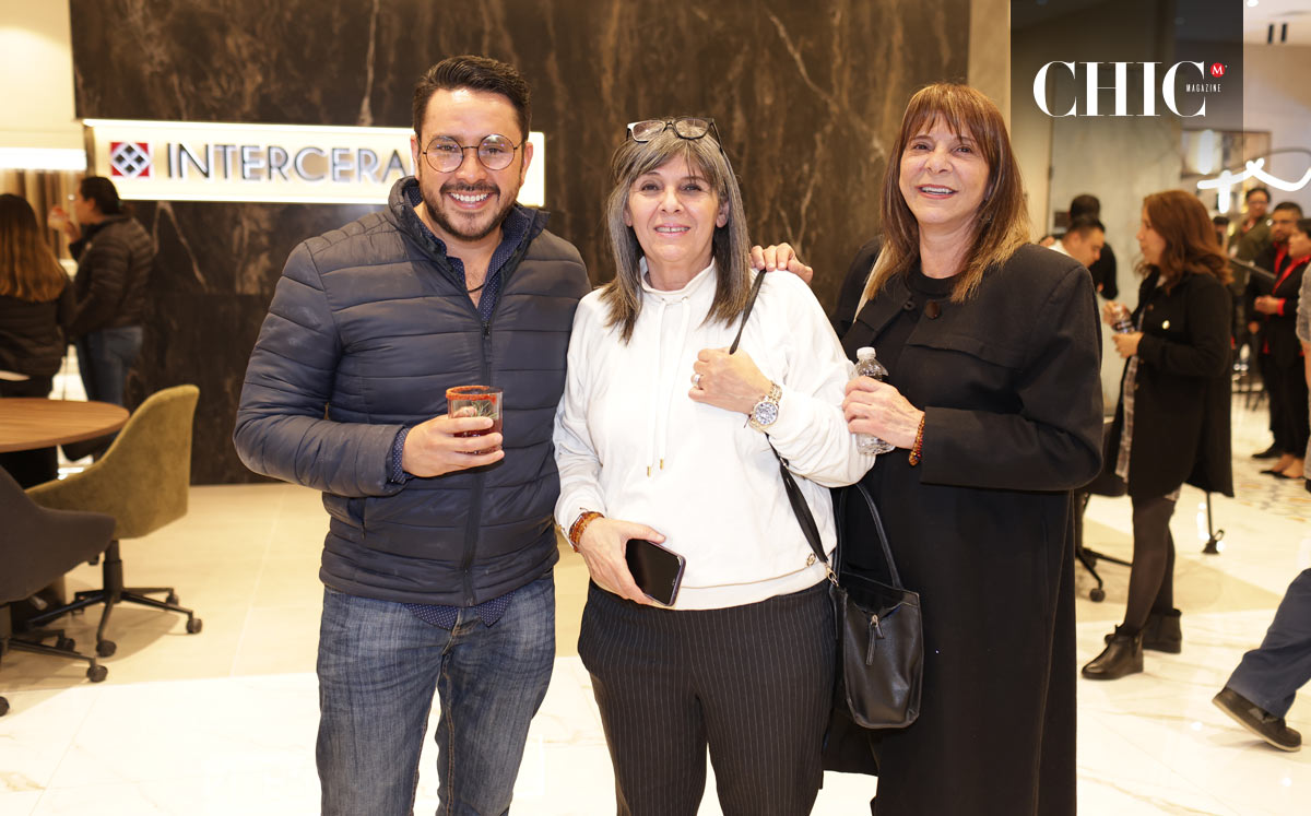 Antonio Domínguez, Layla y Nadia Chong