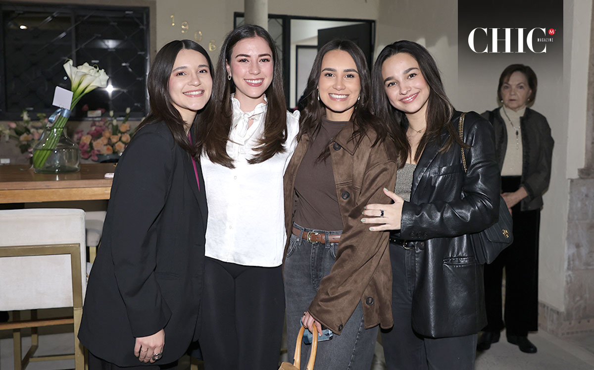 Mariana Velázquez, Isabella Roblesgil, Adriana González y Eloísa González