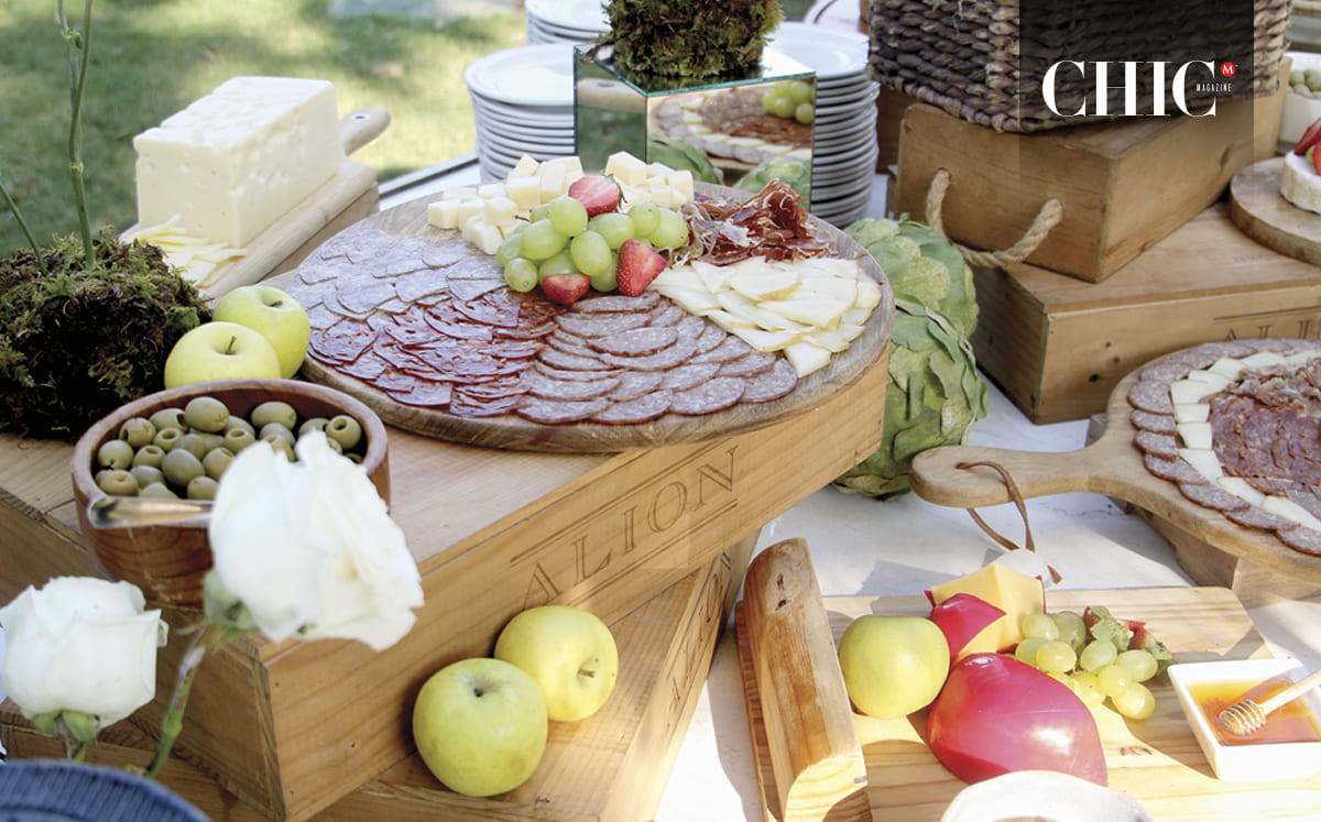 Durante este momento, también degustaron una tabla de quesos y charcutería de Vero Parra