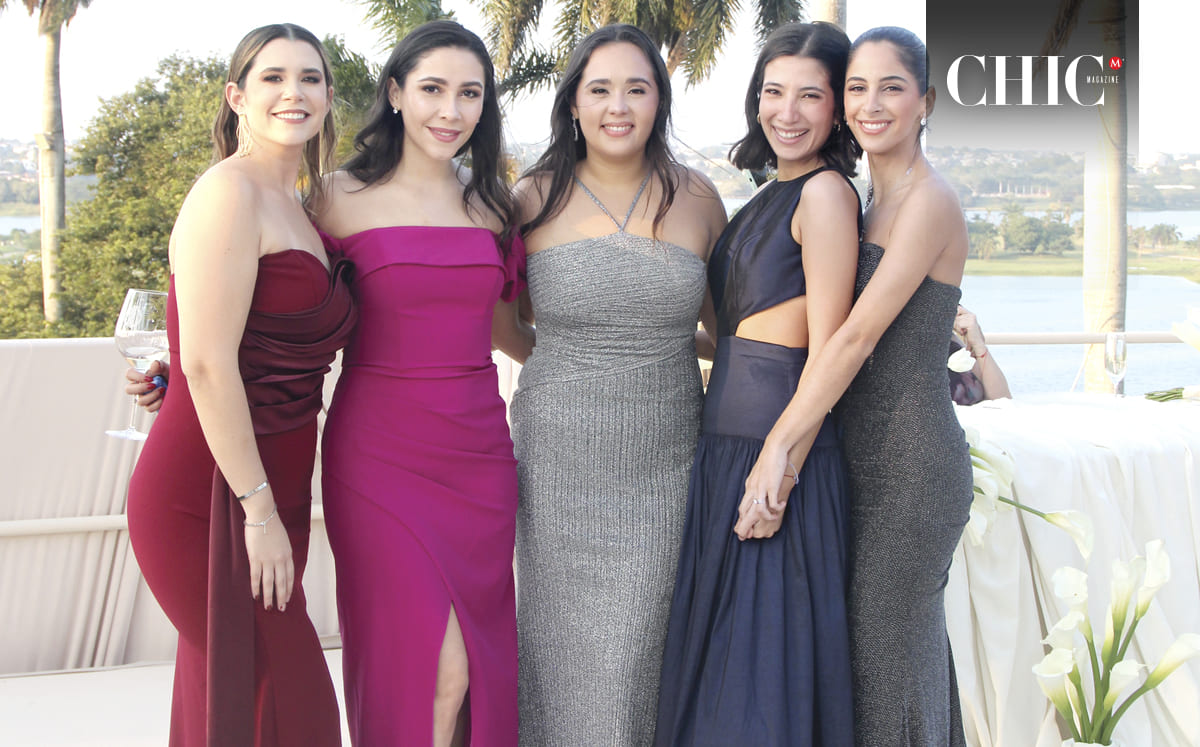Paola Medina, Mariana Mendez, Regina Hinojosa, Mónica Arriaga y Leyla Feres