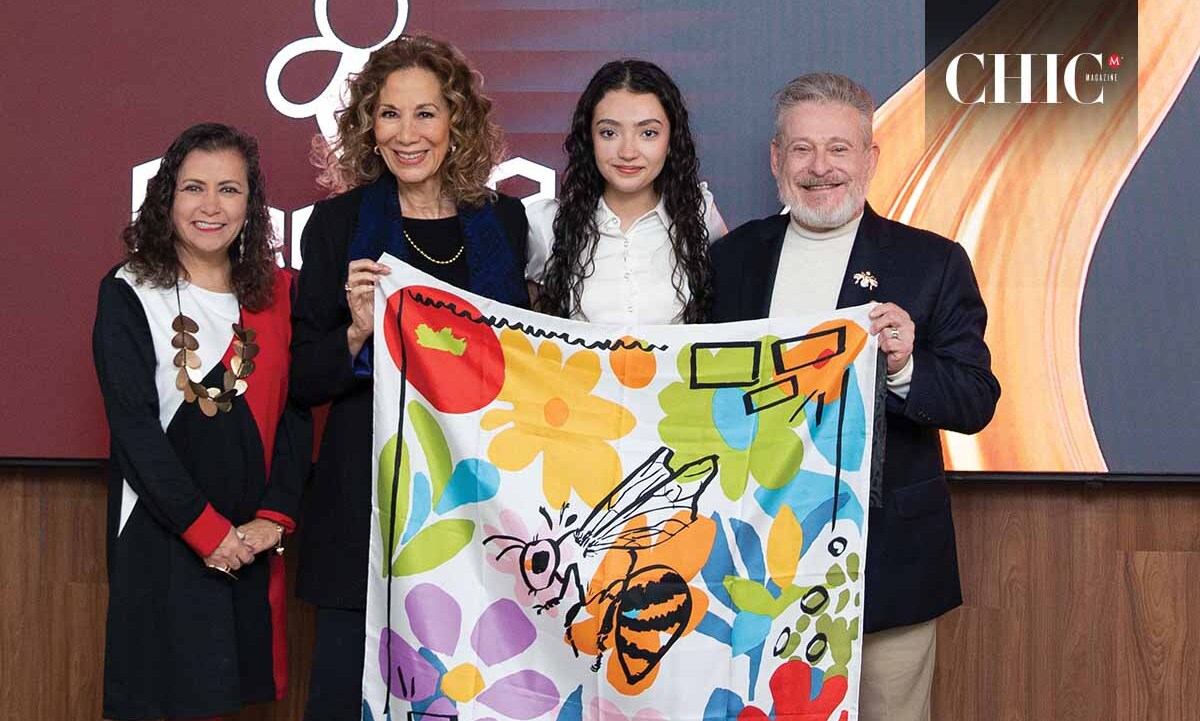 Ruth García, Beatriz Calles, Karol Covarrubias y Víctor Sabido