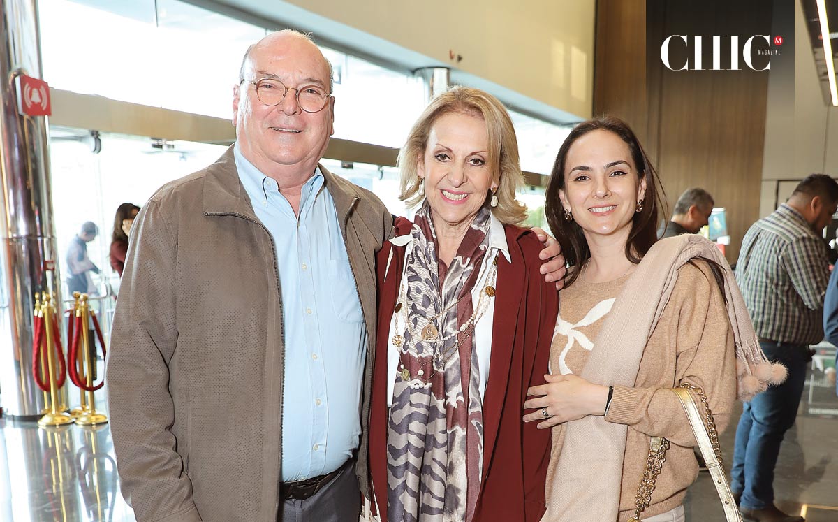 Mariano Gutiérrez, Virginia Llaguno de Gutiérrez y Virginia de Ochoa