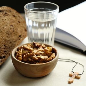Cosas que no debes hacer durante la Cuaresma, según la Iglesia (Foto: Getty)
