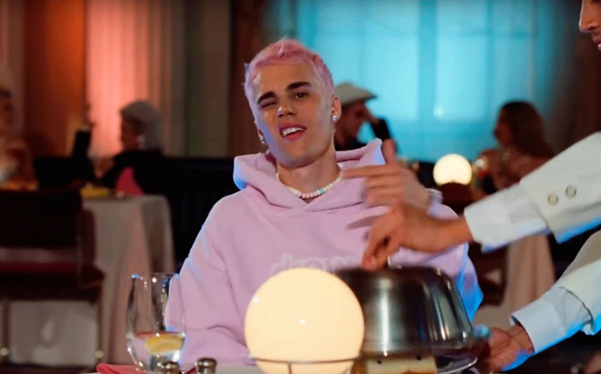 El videoclip de “Yummy” revive teorías que vinculan celebridades con el caso Epstein con Justin Bieber. Analizamos quiénes estarían detrás (YouTube)