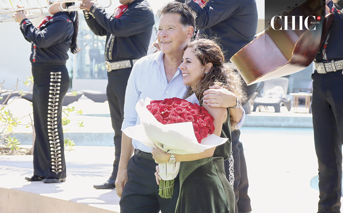 Eliseo Treviño junto a Rebeca de Treviño