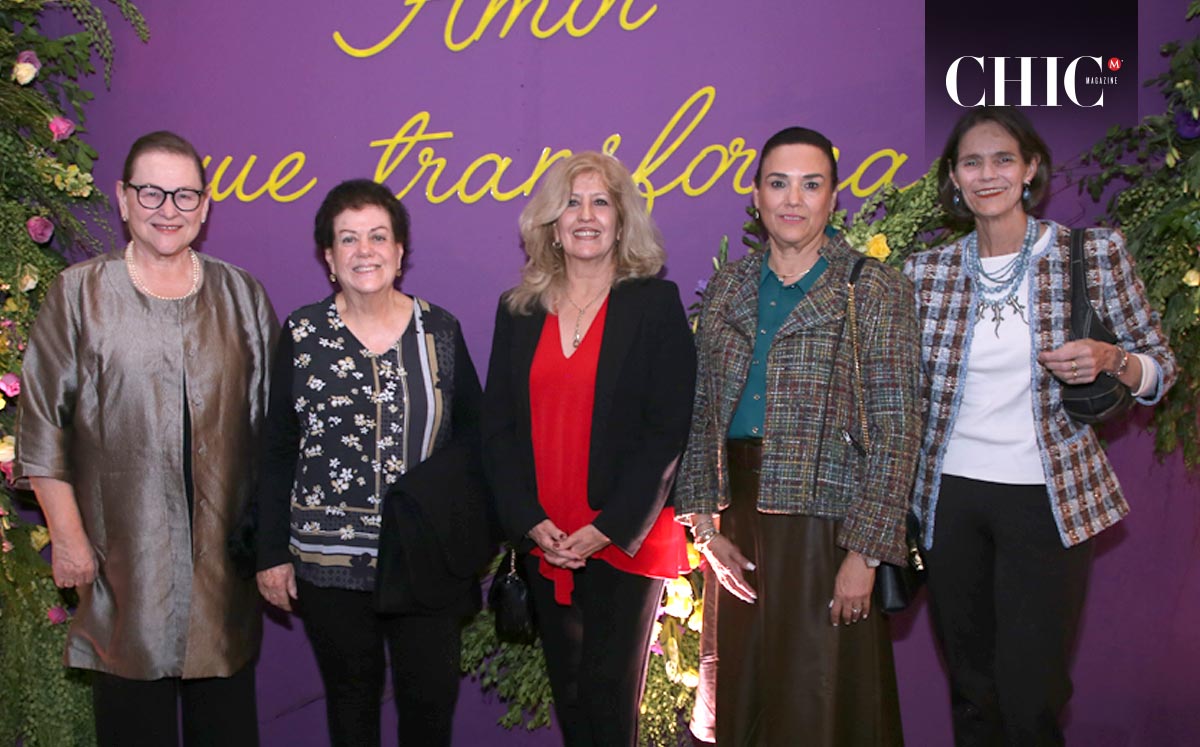 Blanca, Miren, Rosa, Cristina y Mercedes