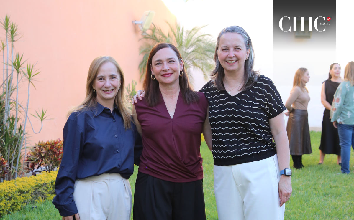 Emma, Jéssica y Mónica