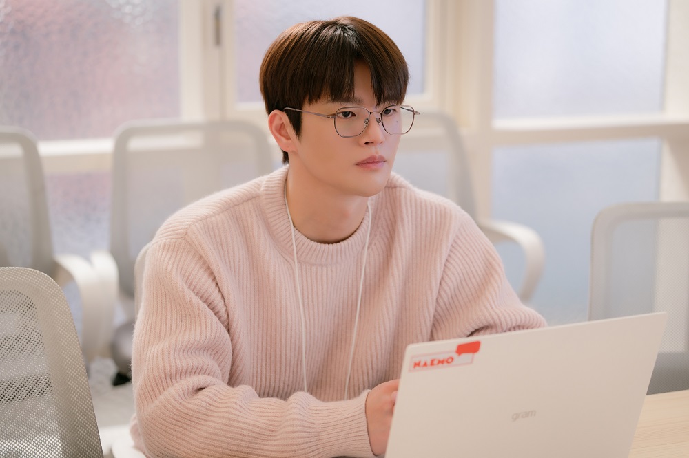 Seo In-guk es Park Kyeong-nam (Foto: Netflix)