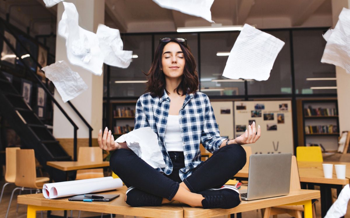 Equilibrio vida-trabajo: La realidad detrás del agotamiento en mujeres (Foto: Freepik)