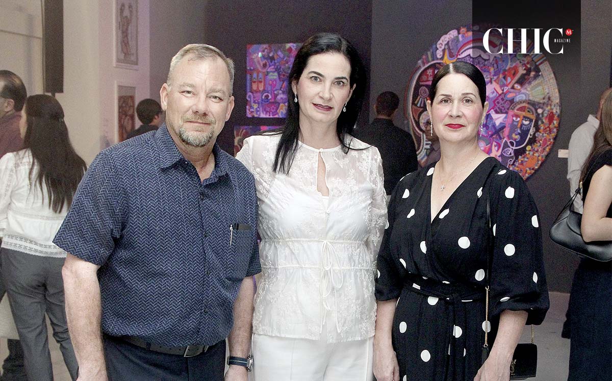 Ángel García, Mireya Blakely y Lorena Blakely