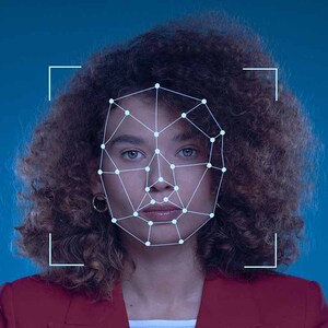 La CURP biométrica será aceptada como identificación oficial en trámites presenciales. (Foto: Pexels)