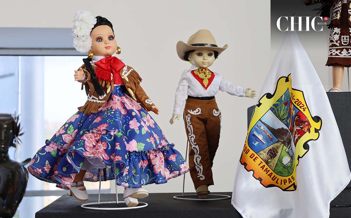 Los muñecos están acompañados por accesorios, calzado, peinados, maquillaje e incluso instrumentos musicales. (INGRID GUERRERO)