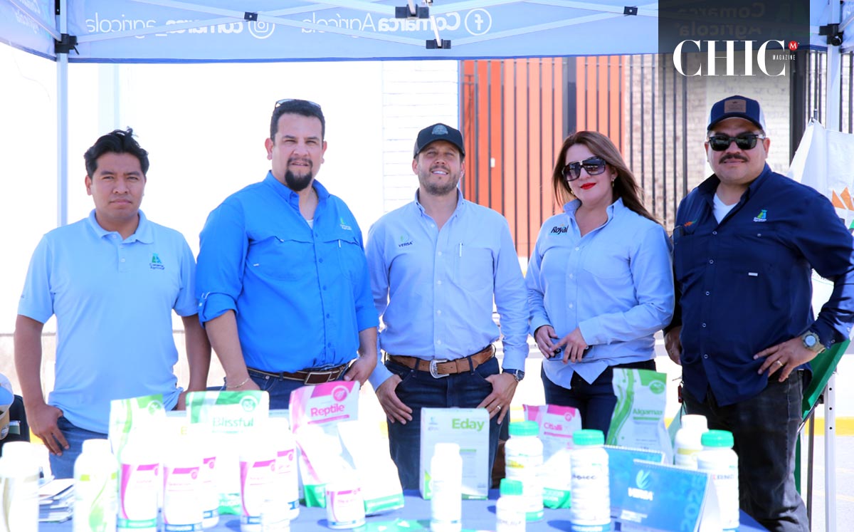 Johny, Martín, Santiago, Mónica y Rafael