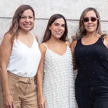 Alicia Guzmán, Renata Juárez y Ceci Guzmán (Fotos: Yanahui F. Sevilla)