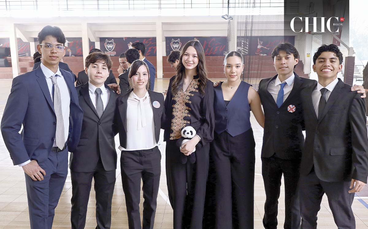 Emanuel Castillo, Sergio Enríquez, Paulina Hernández, Fernanda Cano, Valeria Padilla,Héctor Olguín,Camilo Pérez