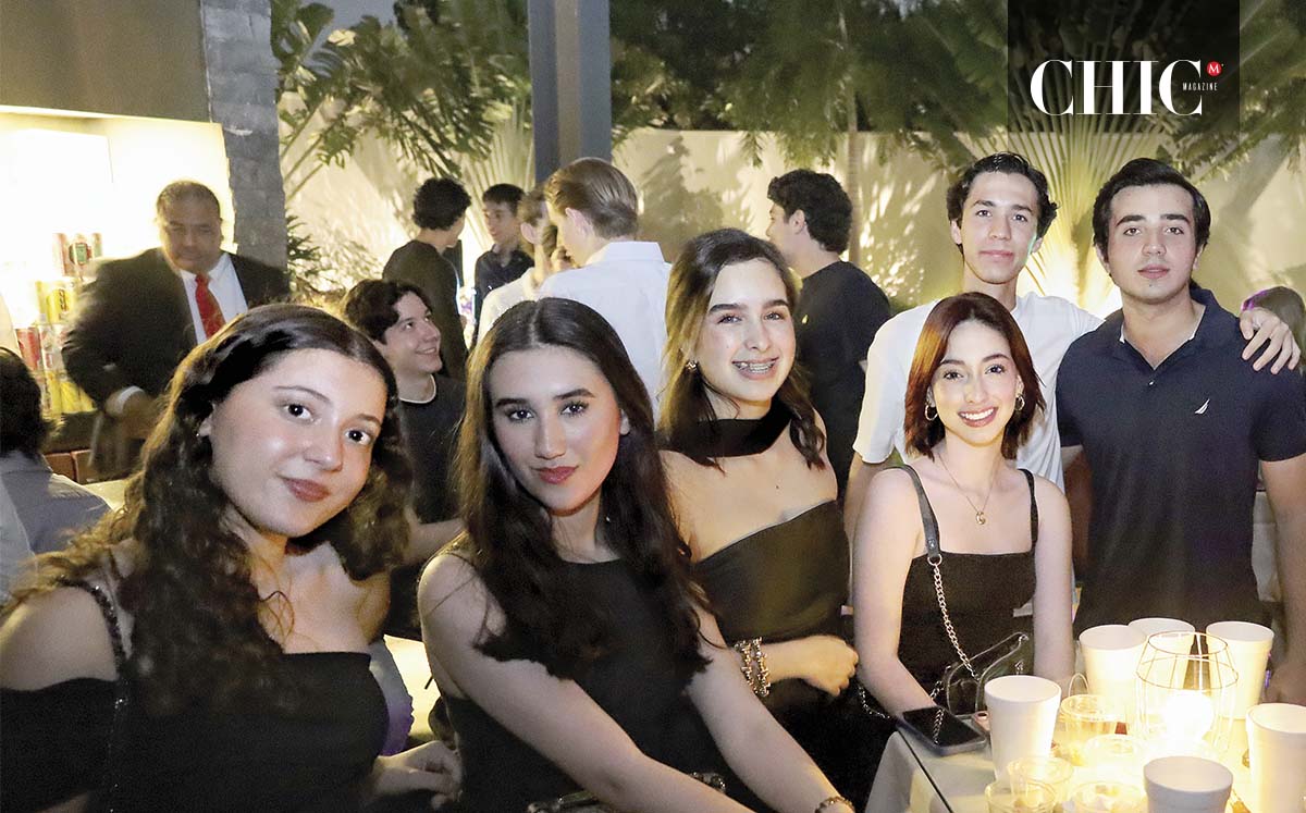 María Isabel Schekaiban, Isabella Kuri, Natalia González, Chabely Reyes, Diego Eichelmann y Antonio Ceja