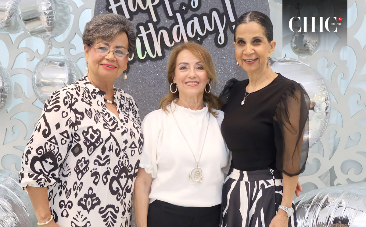 Rosa Luisa García, Marie Urbina y Paty García