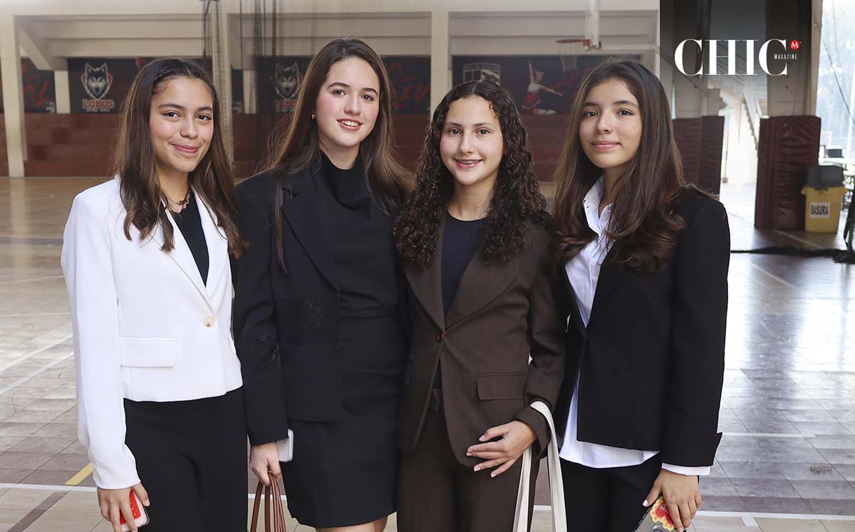 Valeria Ríos, María José Guiloche, Paulina Godoy y Rebecca Betancourt