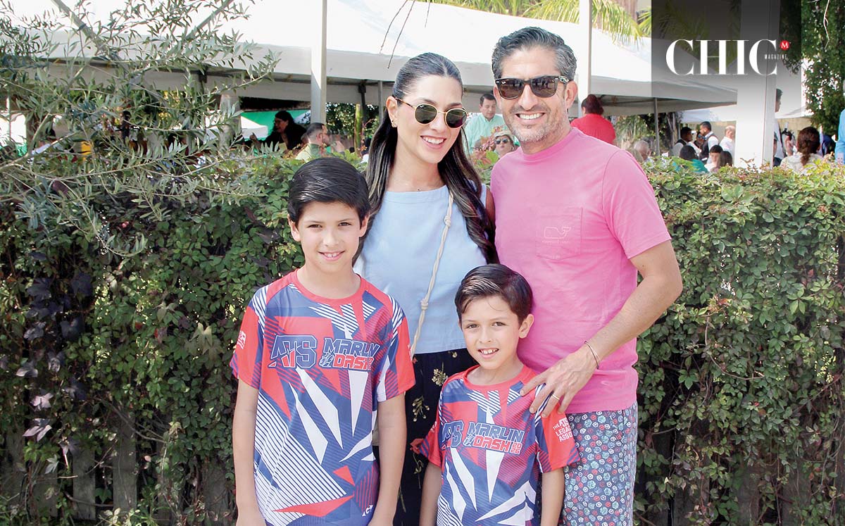 Fabian Casillas, Enna González, Federico Casillas y Fabián Casillas