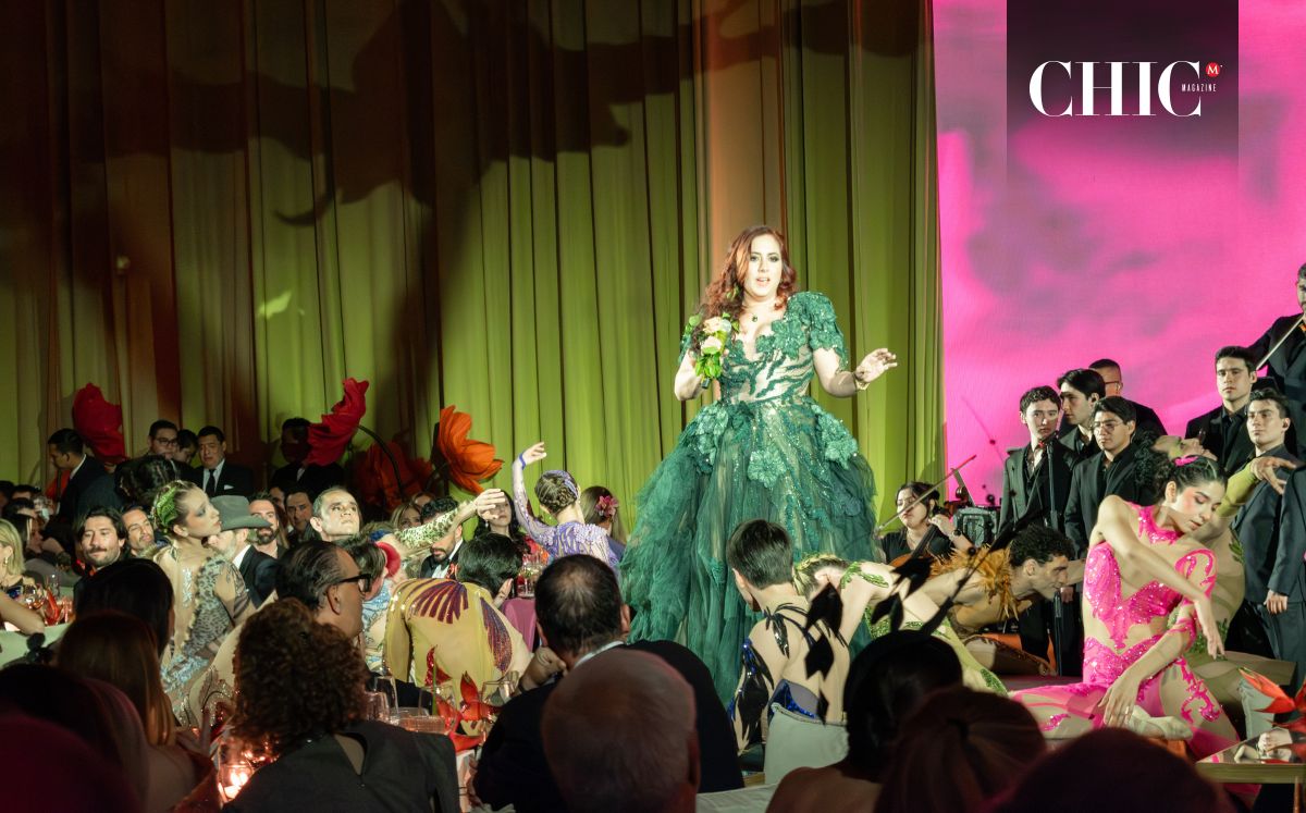 La soprano Tita Vera interpretó algunas de piezas en formato covers como Berghain, de Rosalía, e I Will Go With You, de Donna Summer.