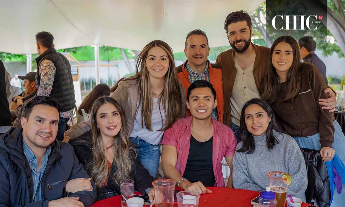 Antonio Castro, Yess Chávez, Rocely Domínguez, Alan Collazo, Marco Isse, Miguel González, Mariana Murillo y Mary Cervantes