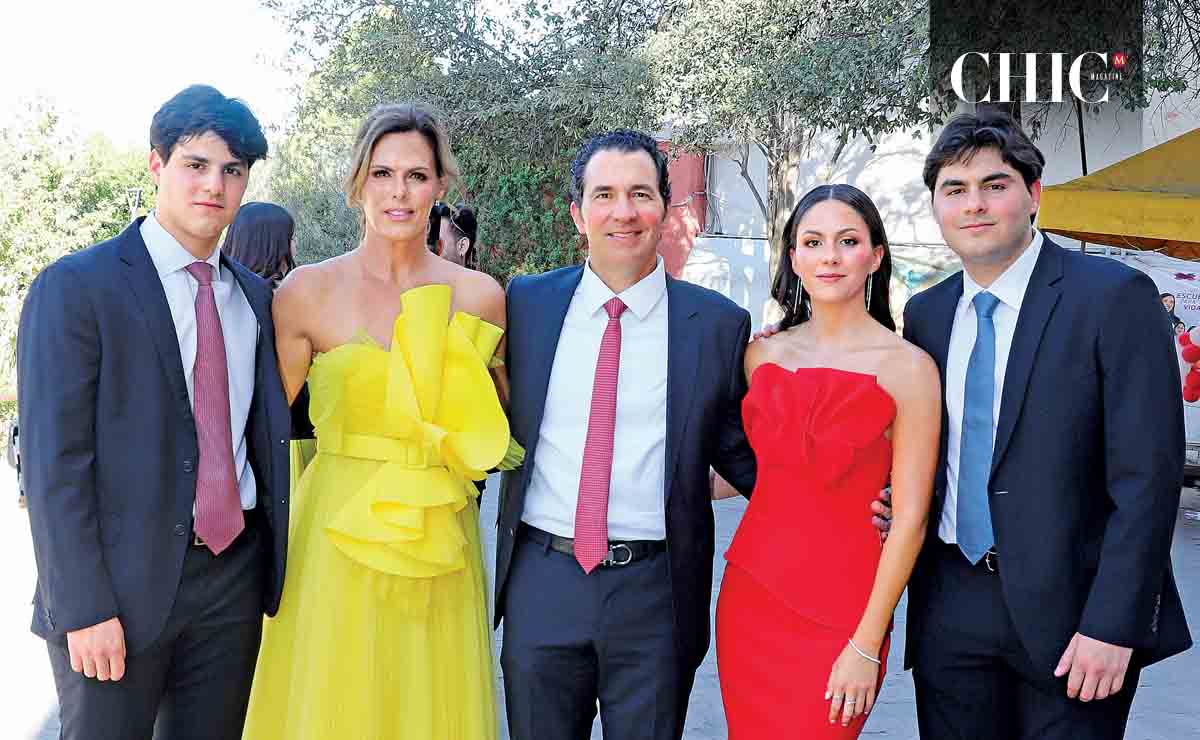 Diego Blanco, Rosa María Oliver de Blanco, Agustín Blanco, Vivian Blanco y Ferrán Blanco / Foto: Roberto Alvarado