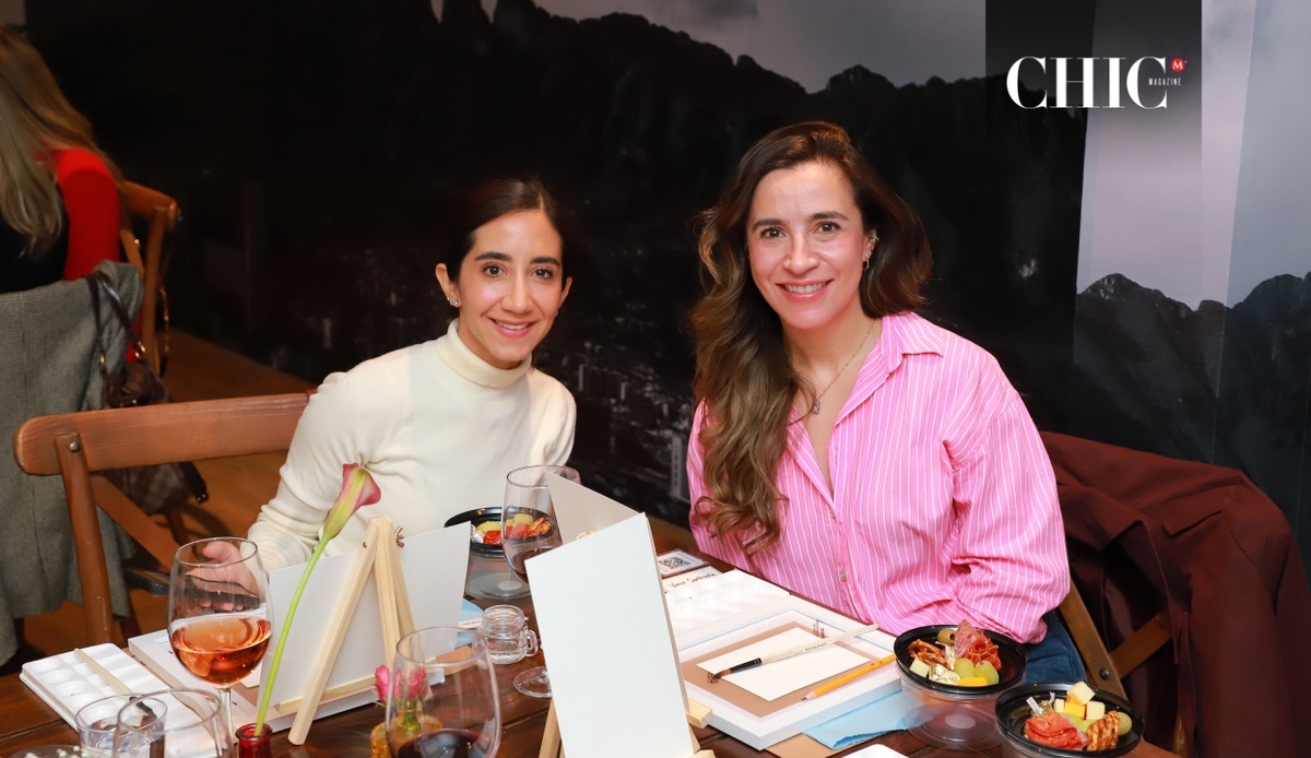 Mafer Basurto y Vania Santoveña