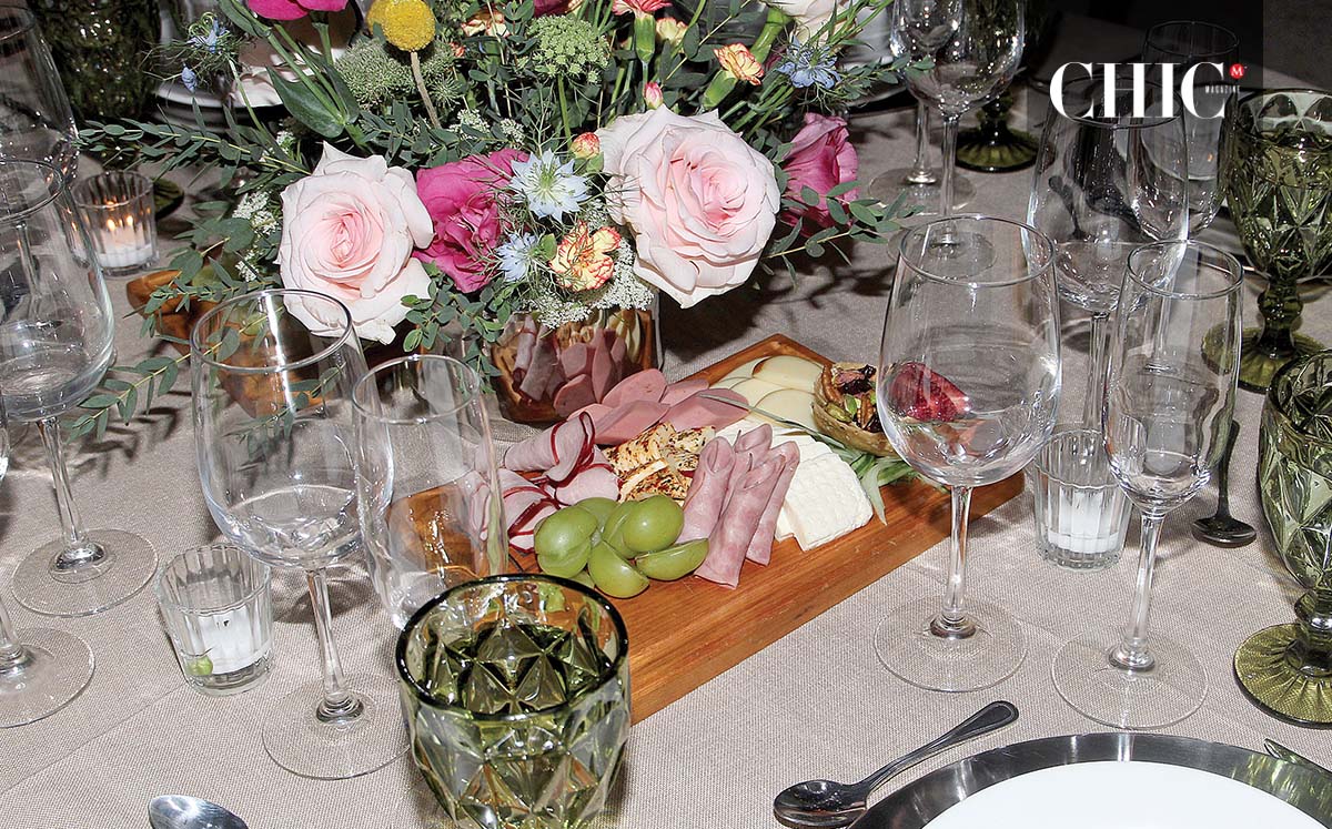 Además, los invitados pudieron disfrutar de una tabla de charcutería