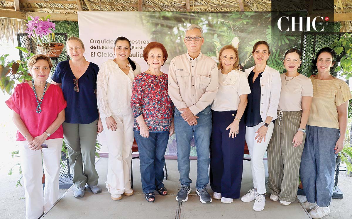 Diana Osorio, Janett Grossman, Ana Cristina Álvarez, Carmen de Elizondo, Jean Louis Lacaille, Ivonne Nader, Lorena de Baldit, Claudia Pesquera