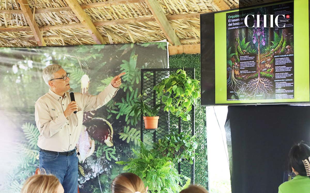 Jean Louis Lacaille durante la conferencia