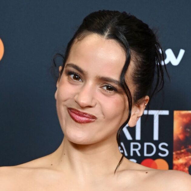 Rosalía tuvo que cancelar su concierto en Milán tras sufrir una fuerte intoxicación alimentaria durante su gira (Getty Images)