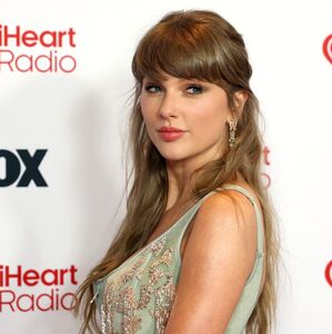 Taylor Swift robó cámara con elegante vestido en los iHeartRadio Music Awards 2026 (Foto. Getty)