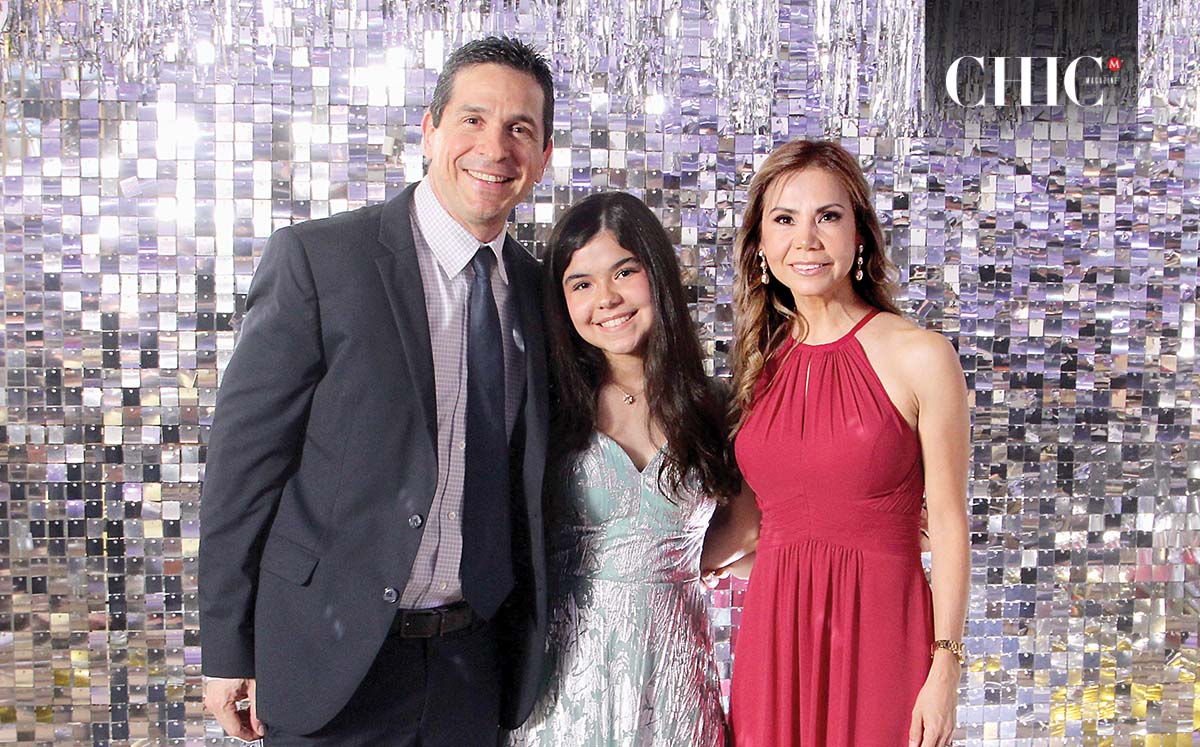 Daniel Marón, Elsa Mariam Maron y Elsa Durán de Marón