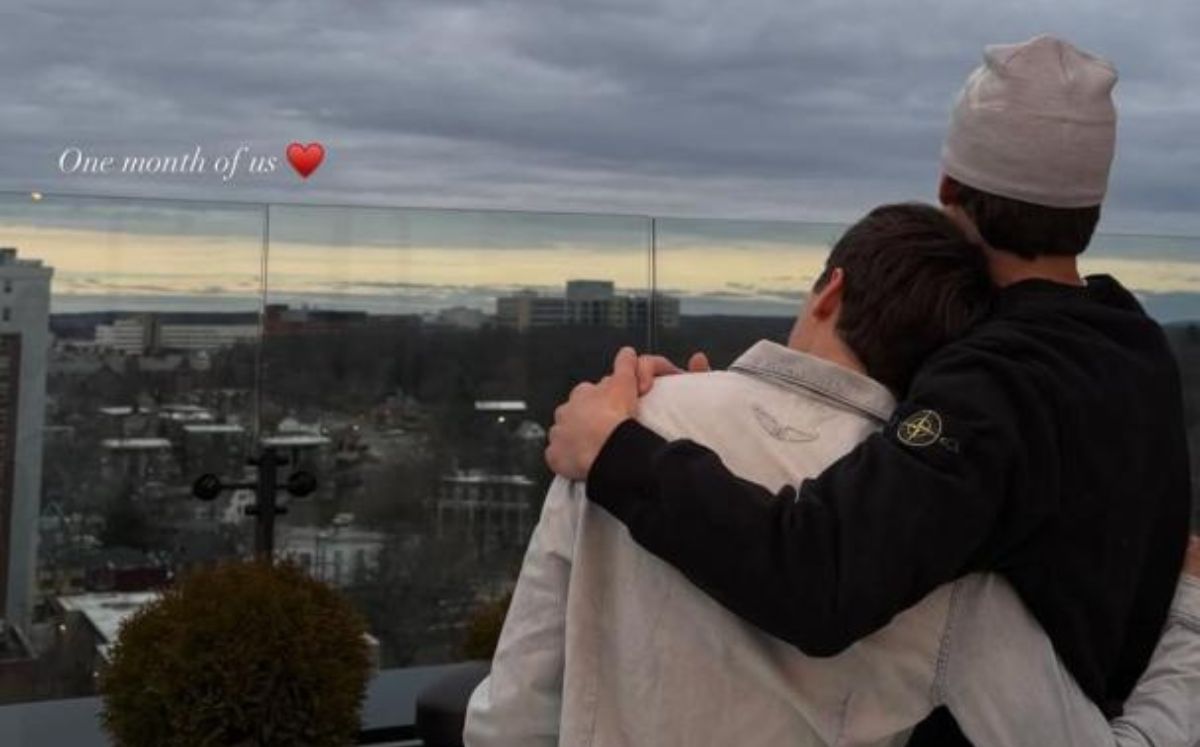 Noah Schnapp con su presunto novio (Instagram)