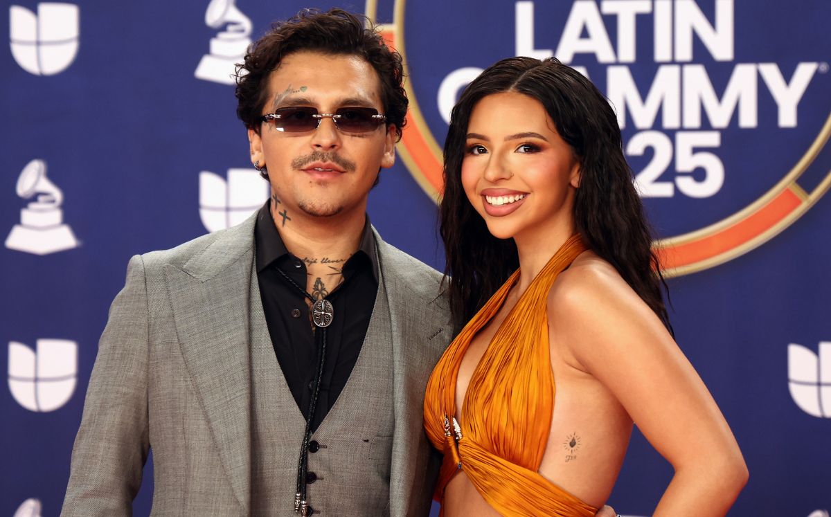 Christian Nodal lanzó la canción “Un vals”, un tema romántico inspirado en su matrimonio con Ángela Aguilar (Getty Images)