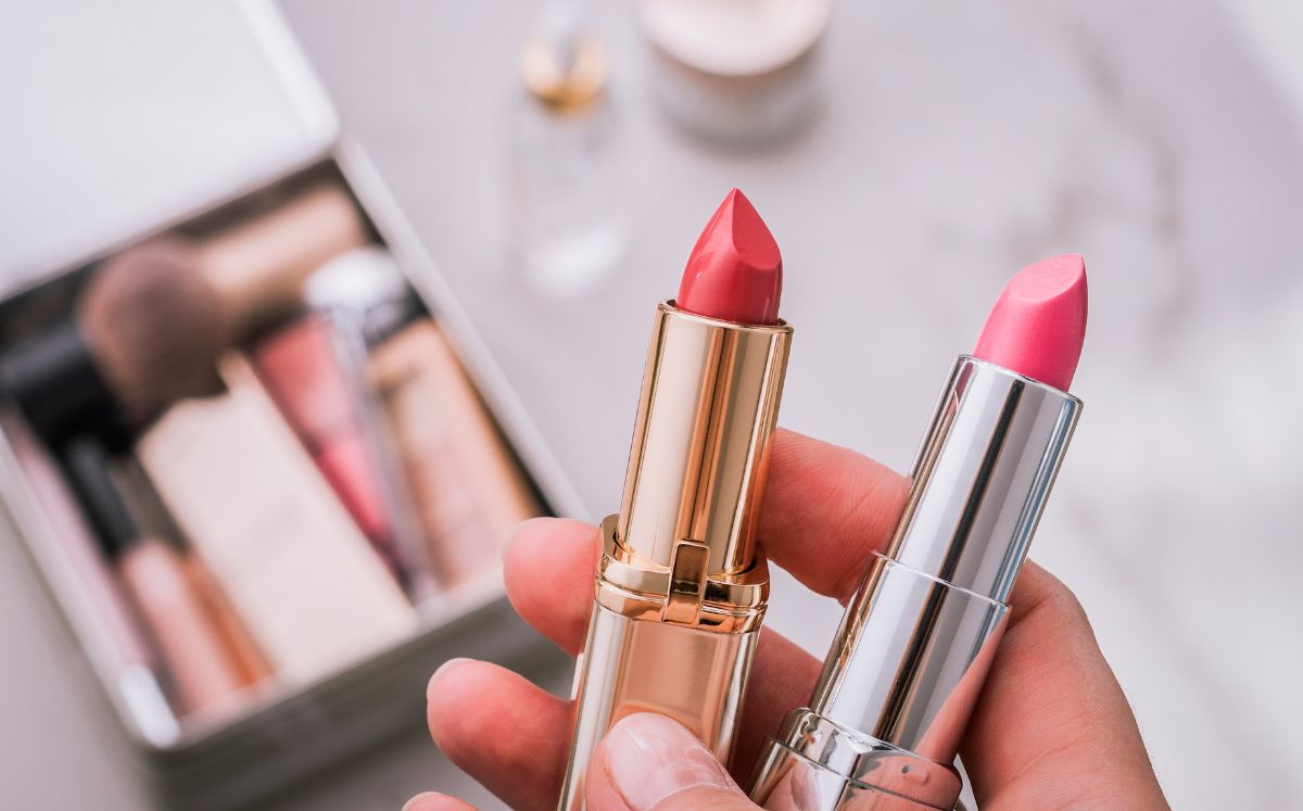 Cómo elegir el labial ideal esta primavera 2026 (Foto: Freepik)