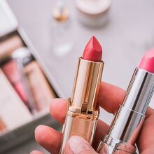 Cómo elegir el labial ideal esta primavera 2026 (Foto: Freepik)