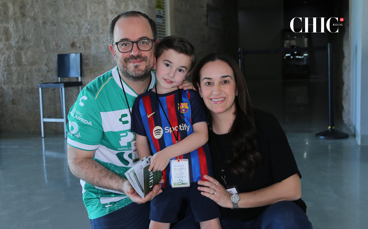 Alberto Braña, Daniel Braña y Mariana Fernández