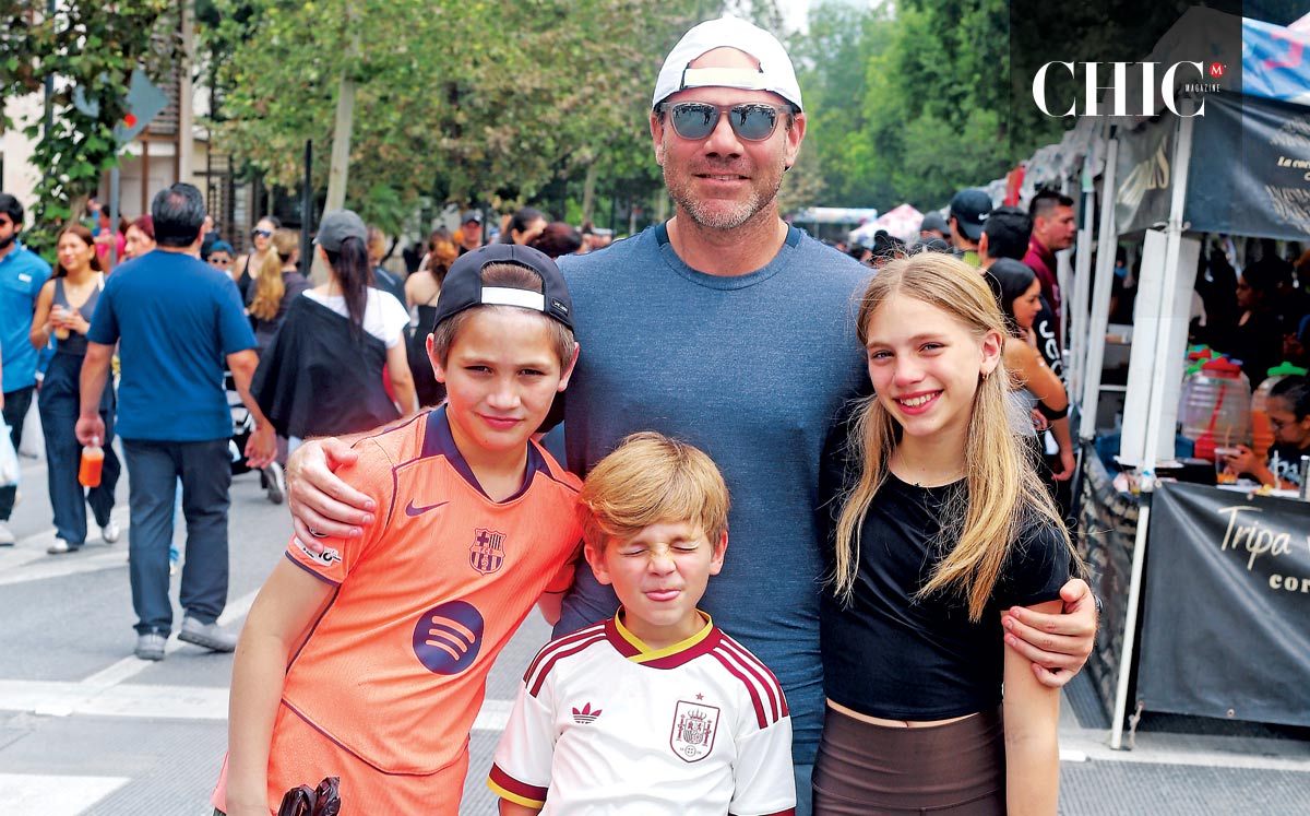 Héctor Benavides, Héctor Benavides, Alex Benavides y Pau Benavides