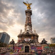Sanciones por dañar monumentos históricos en México 2026 (Foto: IA)