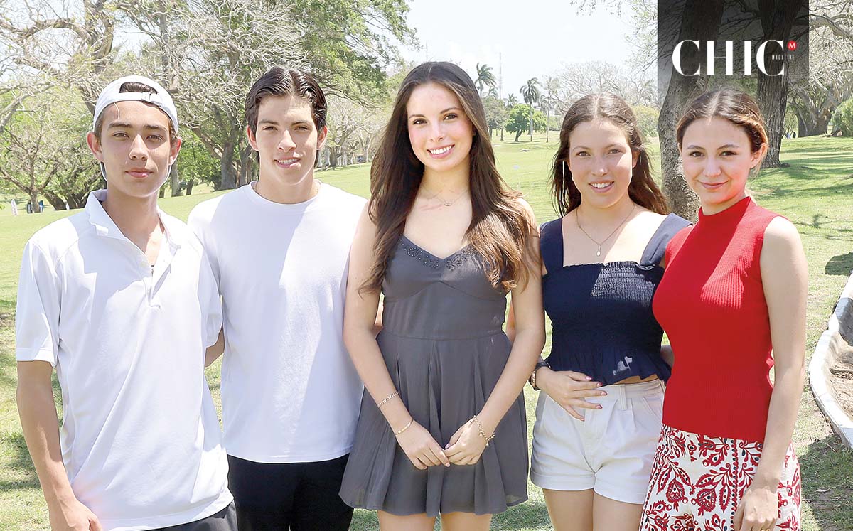 Gustavo Organista, Marcelo Casillas, Roberta Casillas, Renata Casillas y Carolina del Río