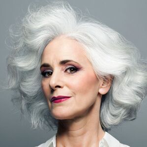 Dejarse las canas va más allá de la estética (Getty Images)